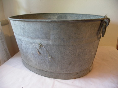 Domestic object - Tub