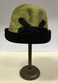 Green Felt & Black Ribbon 'Cloche' Hat
