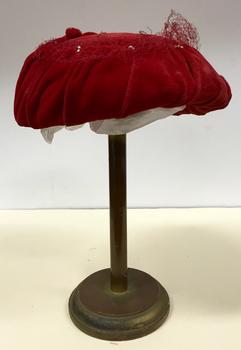 Red Velvet & Net Hat