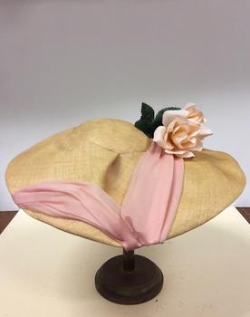 Wide brimmed straw hat