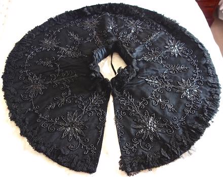 Silk & tulle capelet decorated with jet passementerie