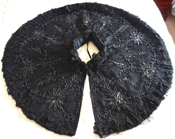 Silk & tulle capelet decorated with jet passementerie