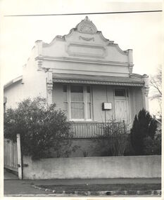 Villa, Park Crescent [Kew], circa 1965