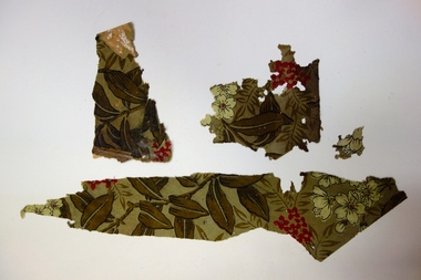 Wallpaper fragment - Reno, St John's Parade [Kew]