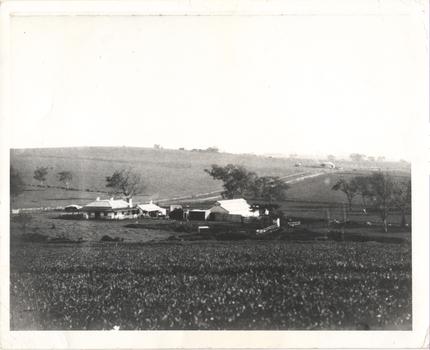 Kilby Farm, Kew East