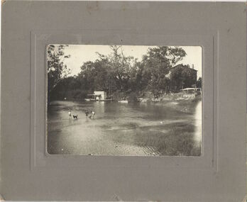 Chipperfield's Boat House & Floating Pontoon, circa 1939
