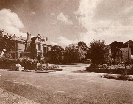 Institute of Early Childhood Development: Diamond Jubilee 1916-1976
