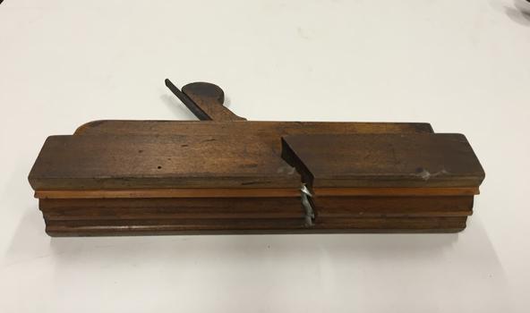 Moulding Plane, 1” Beading 