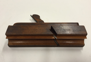 Moulding Plane, 1 3/16” Beading
