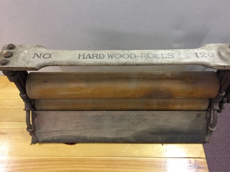 Household Clothes Mangle