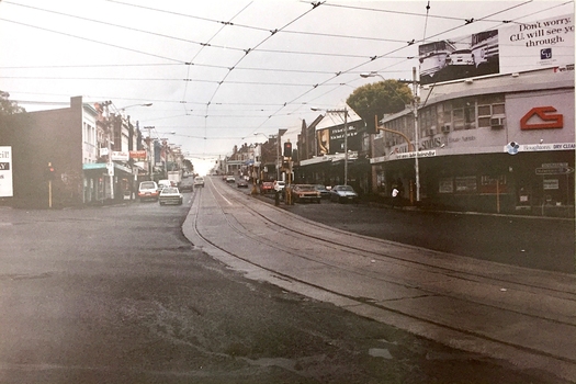 Kew Junction Looking West along High Street, circa 1995
