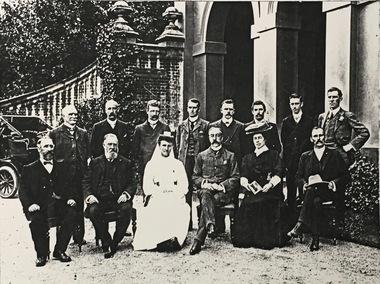 Photograph, Staff, Kew Mental Institute, 1907