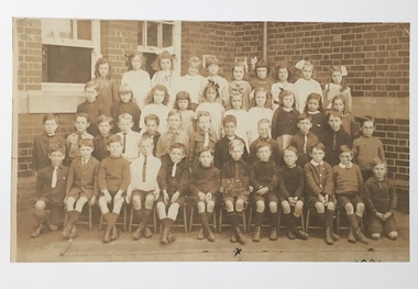 Grade 2, Kew State School 1075, 1921