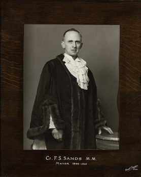 Cr. F.S. Sands MM, Mayor [of Kew] 1944-5