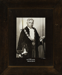 Cr. V.M. Luke, Mayor [of Kew] 1950-1