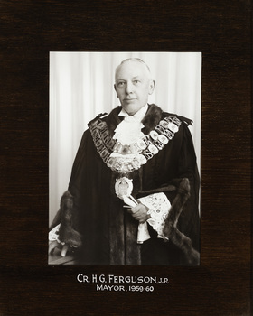 Cr. H. G. Ferguson J.P., Mayor [of Kew] 1959-60