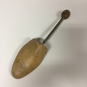 Wood & Metal Shoe Expandable Stretcher