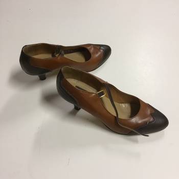 Pair of Two Tone Leather Court Shoes