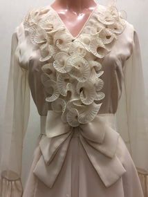 Silk Organza Wedding dress / by Oggi Fashion House, 1971