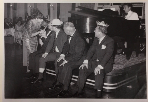 Robin Vanser, Wentworth Hotel, Sydney, 1965