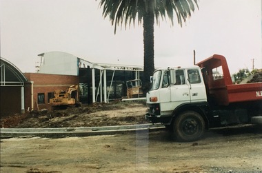 Kew Recreation Centre, High Street, circa 1987