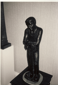 Bronze Sculpture : The Worker, Leopoldine Mimovich, 1990