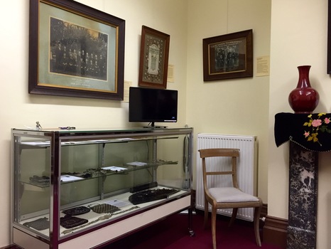 Exhibition: Victorian Fashion, Kew Court House, 2016