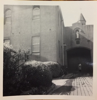 Kew in the 1960s - Entrance to the Carmelite Monastery, Stevenson Street