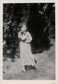 Alma and Rebecca, 1950