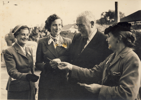 Ama Figuerola and Sir Robert Menzies
