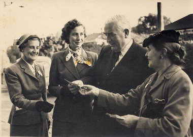 Ama Figuerola and Sir Robert Menzies