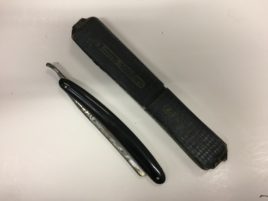 Straight Razor and Case