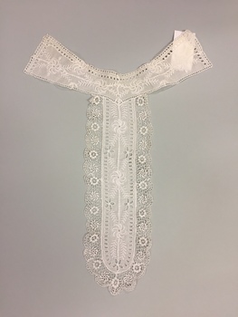 Lace Jabot