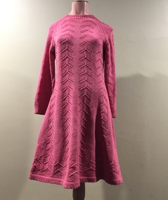 Pink Knitted Dress with Arrow Pattern