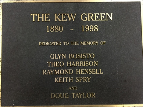 Kew Bowling Club: The Kew Green 1880-1998