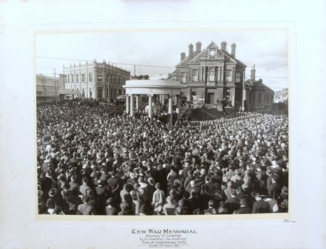 Kew War Memoriał: Ceremony of unveiling by His Excellency the Governor Earl of Stradbroke, K.C.M.G. Thursday 30th August 1925