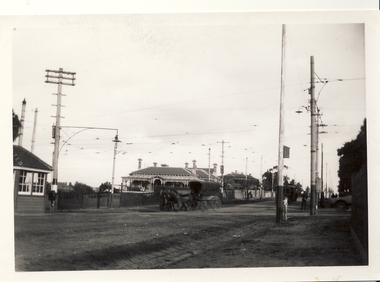Photograph, Corner of Cotham and Burke Roads, Kew, 1919
