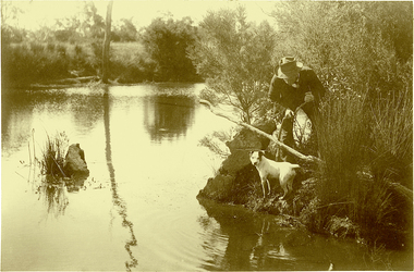 Photograph, J F C Farquhar, Ratting on the Yarra, 1891