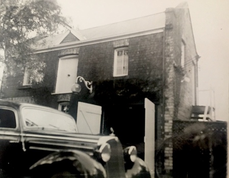 Stables, 'Roseneath', Pakington Street