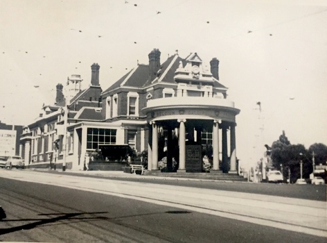 Kew Post Office