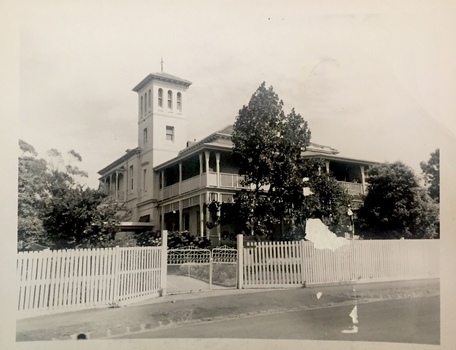 'Fernhurst'
