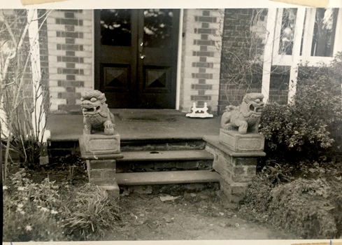 Lions, 'Roseneath', Pakington Street
