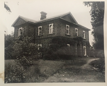  'D'Estaville', 7 Barry Street