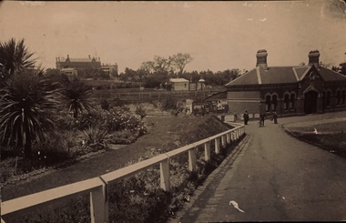 Postcard: Kew Railway Station