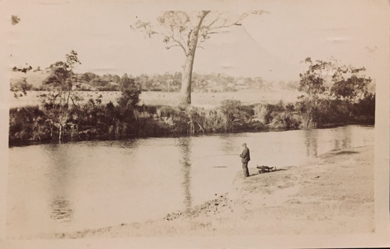 Postcard: Fishing, Yarra River