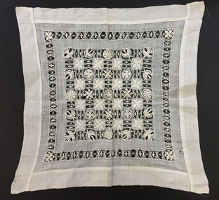 Decorative object: Lace doily