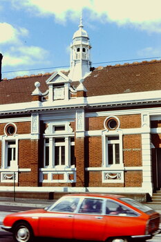 Kew Court House
