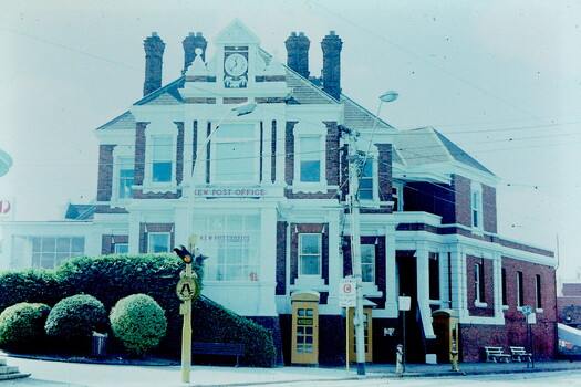 Kew Post Office