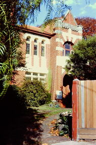 House, cnr Fellows and Barry Streets