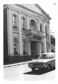 Former Kew Town Hall, Walpole Street